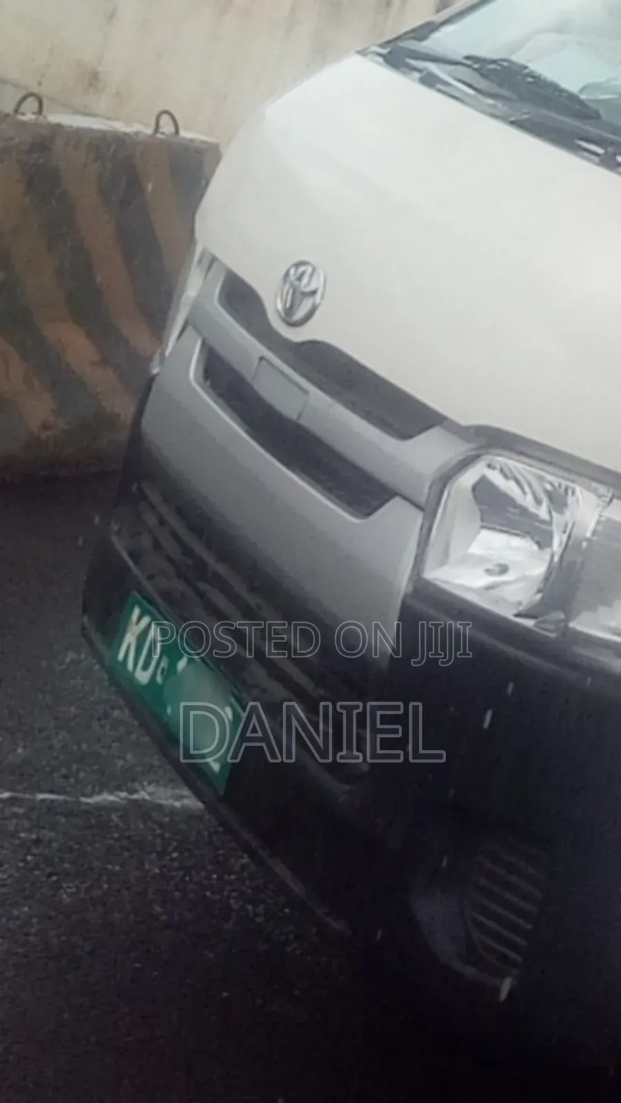 Toyota HiAce 2018 White