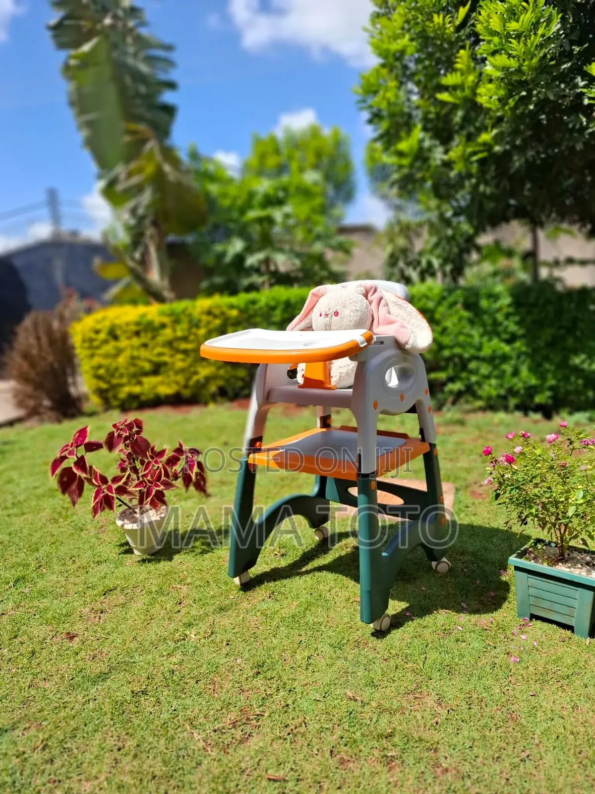 Kids Feeding Table