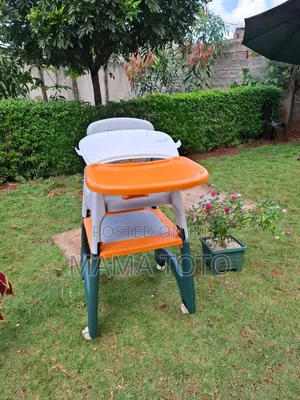 Kids Feeding Table