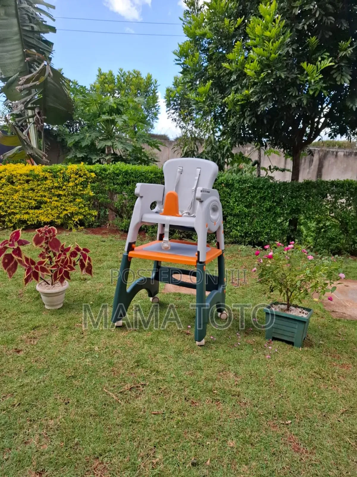 Kids Feeding Table
