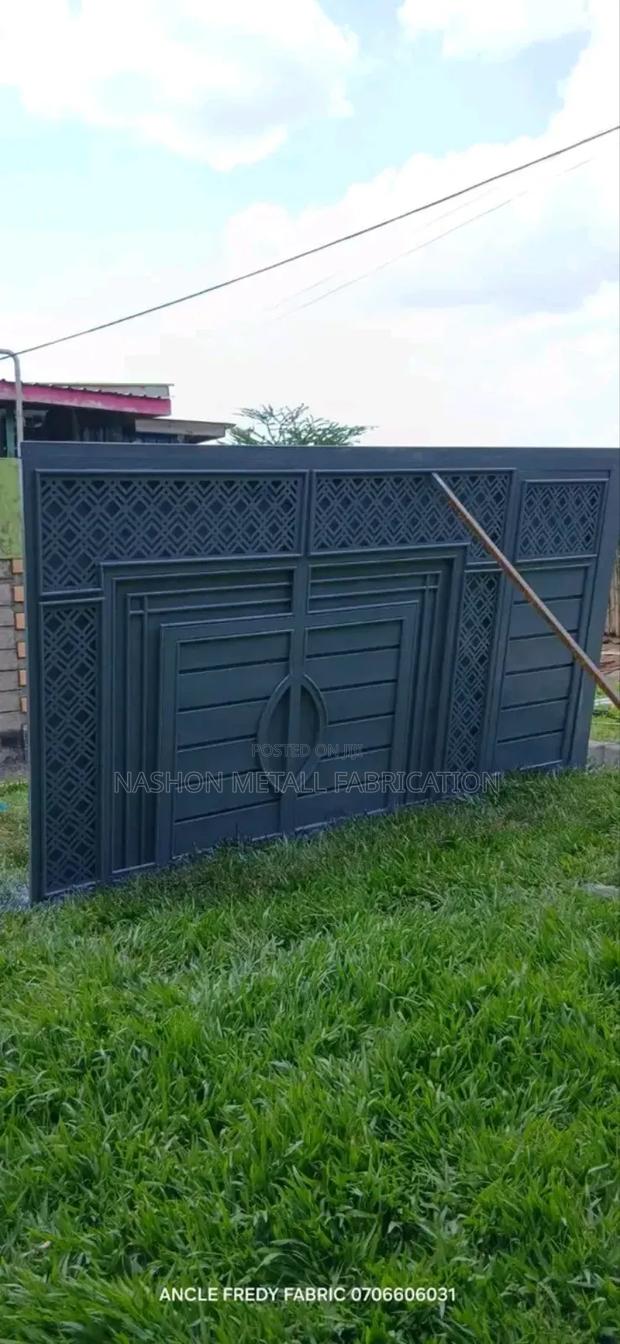 Sliding Gate - thumbnail 16