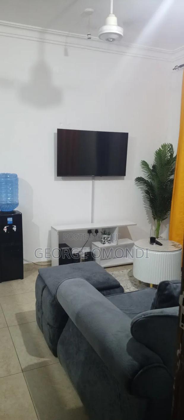 One Bedroom BNB - thumbnail 3