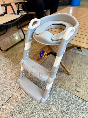 Gray Kids Toilet Training Seat With a Ladder Vd3q