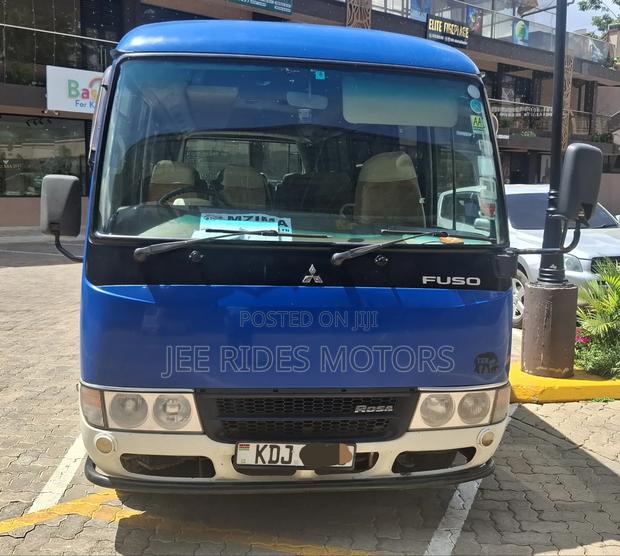 Mitsubishi Fuso Rosa 2015 Blue - thumbnail 5