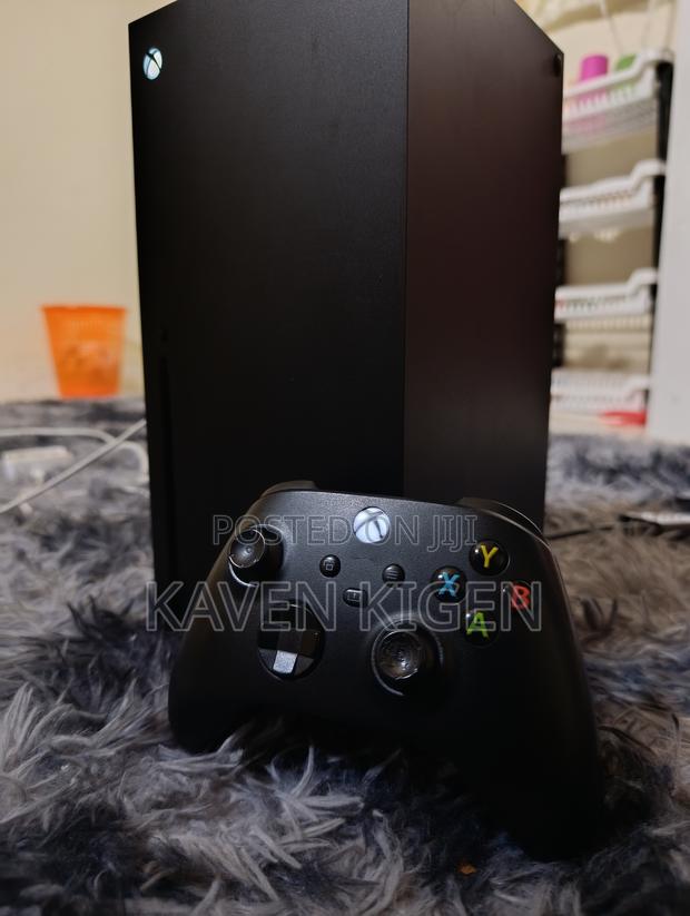 Xbox Series X - main view