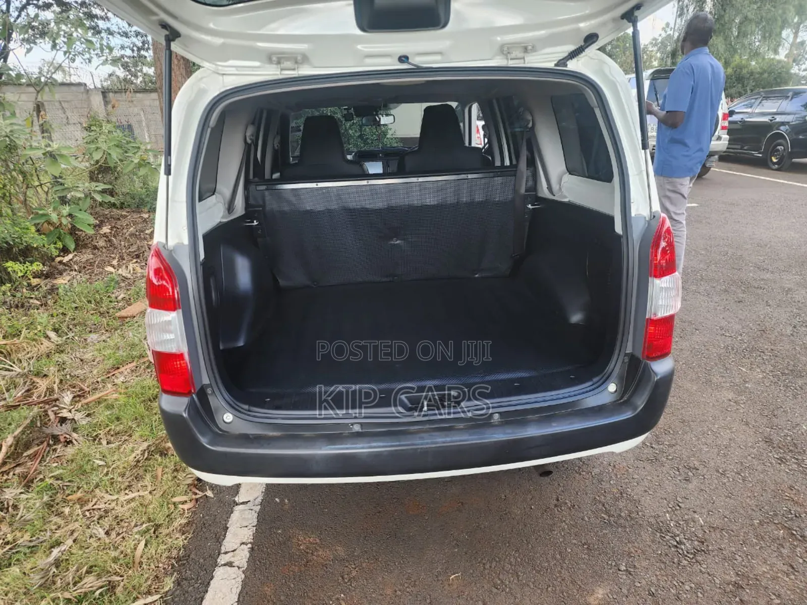 Toyota Probox 1.5 DX 2WD 2020 White