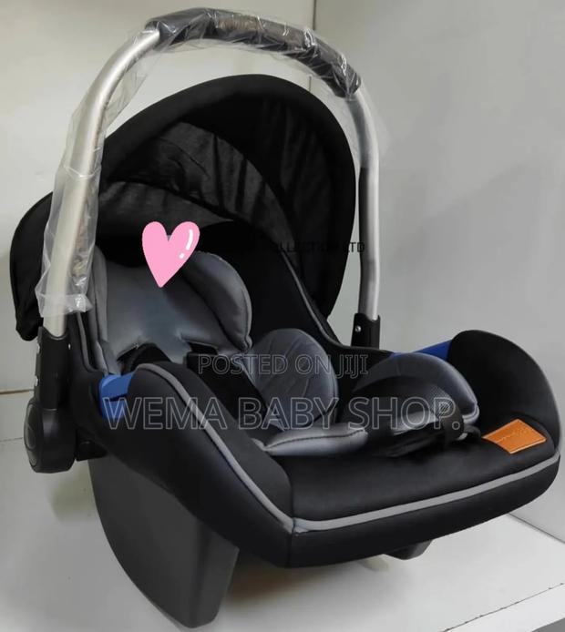 Heavy Padded Baby Carry Cot/Car Seat/Rocker - thumbnail 3