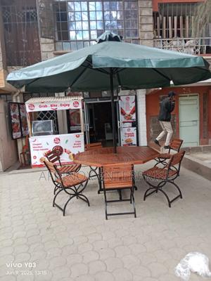 Parasol Outdoor Umbrella. Outdoor Comfort Made Easy