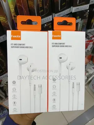 Faxite Wired Earbuds With a Type-C 3.5mm Connectors.