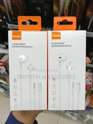 Faxite Wired Earbuds With a Type-C 3.5mm Connectors.