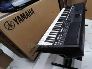 PSR Sx 600 Yamaha Keyboard