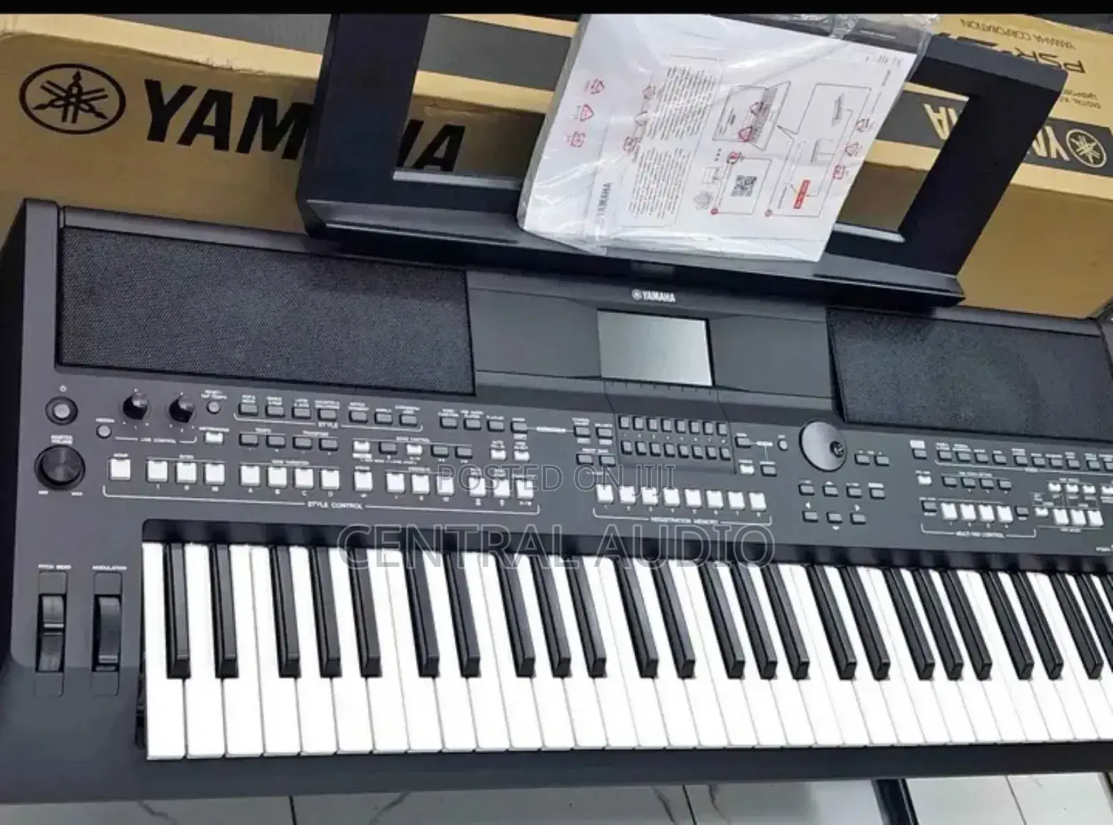 PSR Sx 600 Yamaha Keyboard