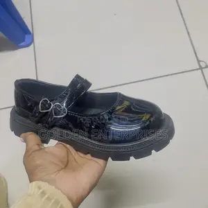 Girls Black Wetlook School Shoes 26-37
