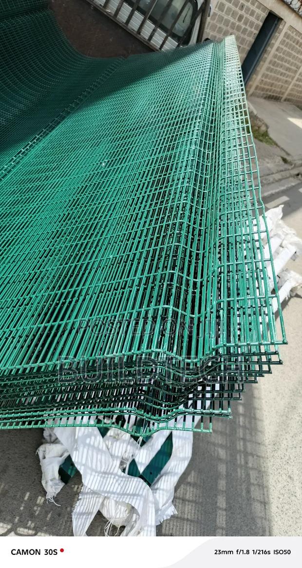 Stong Anti - Climp Perimeter Fence - thumbnail 2