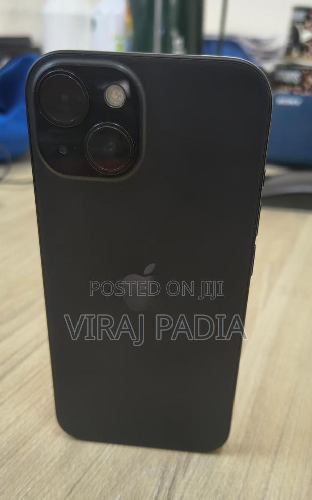 Apple iPhone 15 128 GB Black - thumbnail 2