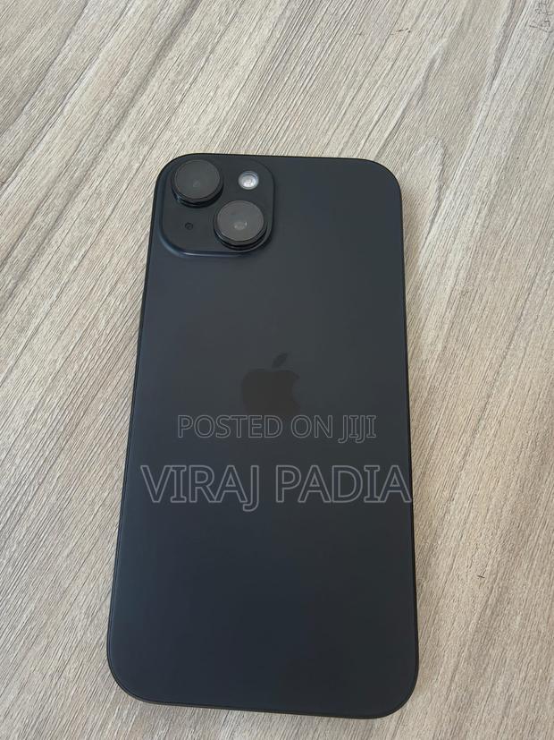 Apple iPhone 15 128 GB Black - main view