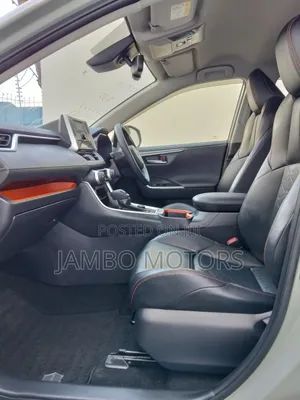 Toyota RAV4 Adventure AWD 2020 Green