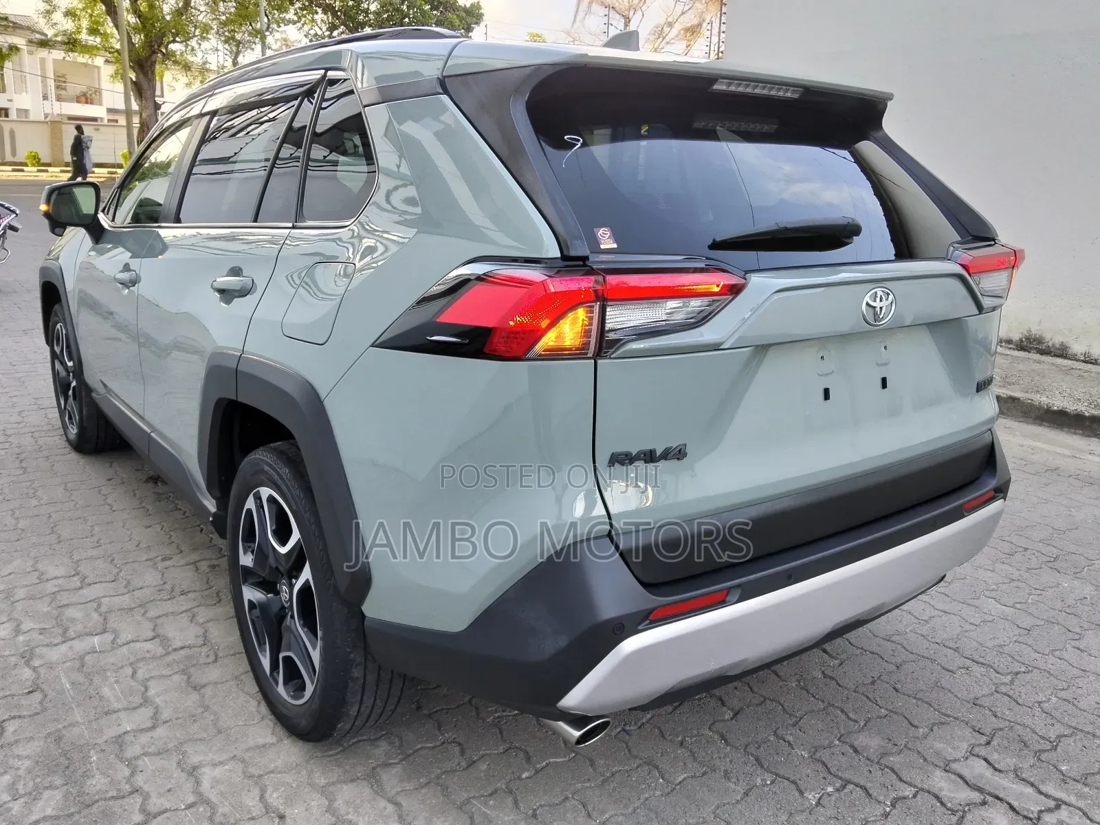 Toyota RAV4 Adventure AWD 2020 Green