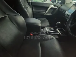 Toyota Land Cruiser Prado 2017 Black