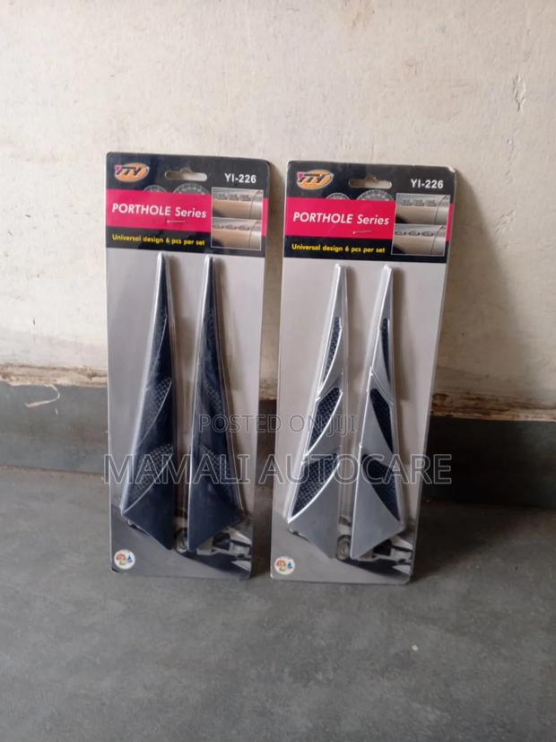 Decorative Sport Fender Vent Trim – 2pcs