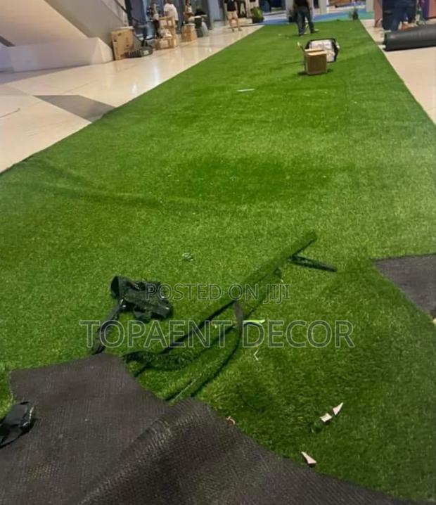 Residential Mall 25mm Thick Green Artificial Grass Carpet