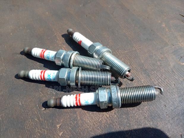 Subaru Legacy Br9 Fb25 Engine Spark Plugs - thumbnail 2