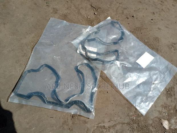 Subaru Fb25 Engine Top Cover Seals - main view