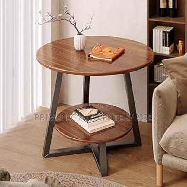 2 Layer Round 3 Legged Metal Frame Table Size