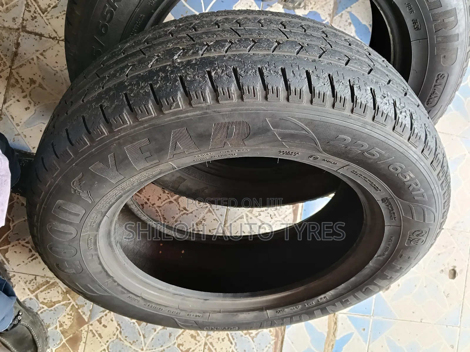 Goodyear 225/65r17 Used