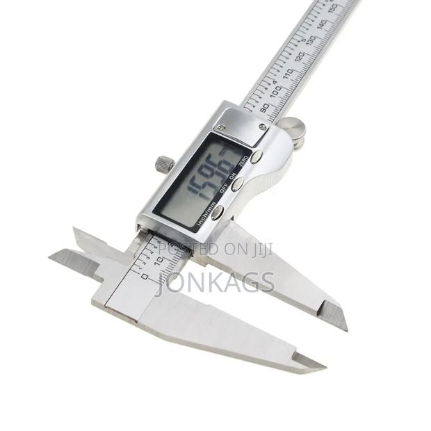 Digital Vernier Callipers 300mm - thumbnail 4