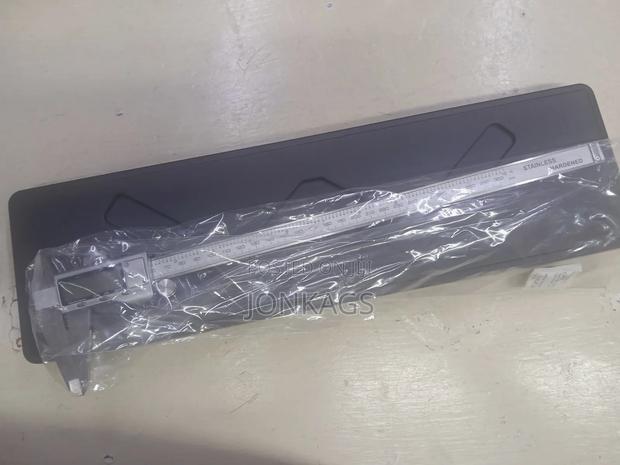 Digital Vernier Callipers 300mm - thumbnail 5