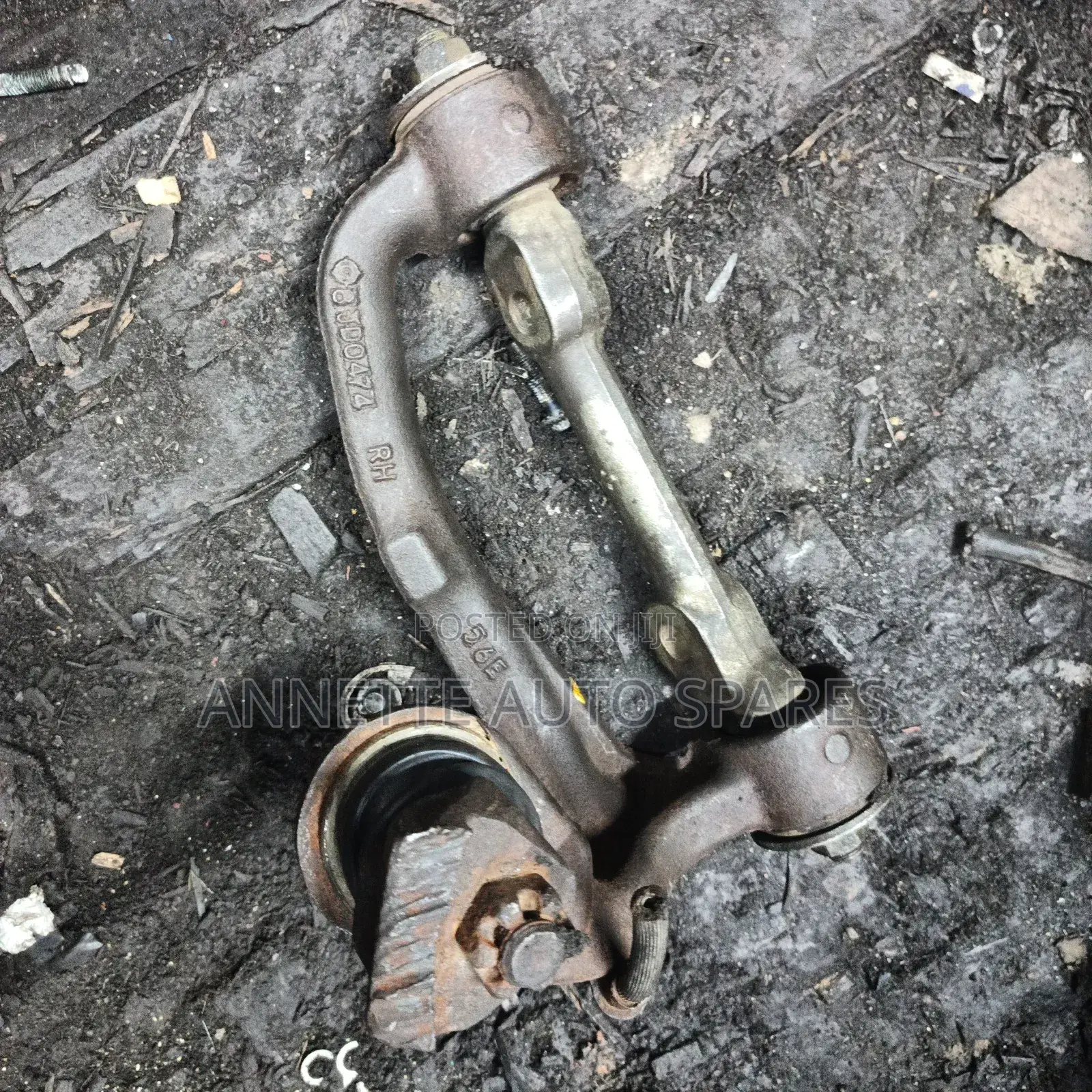 Isuzu Elfu Upper Arm
