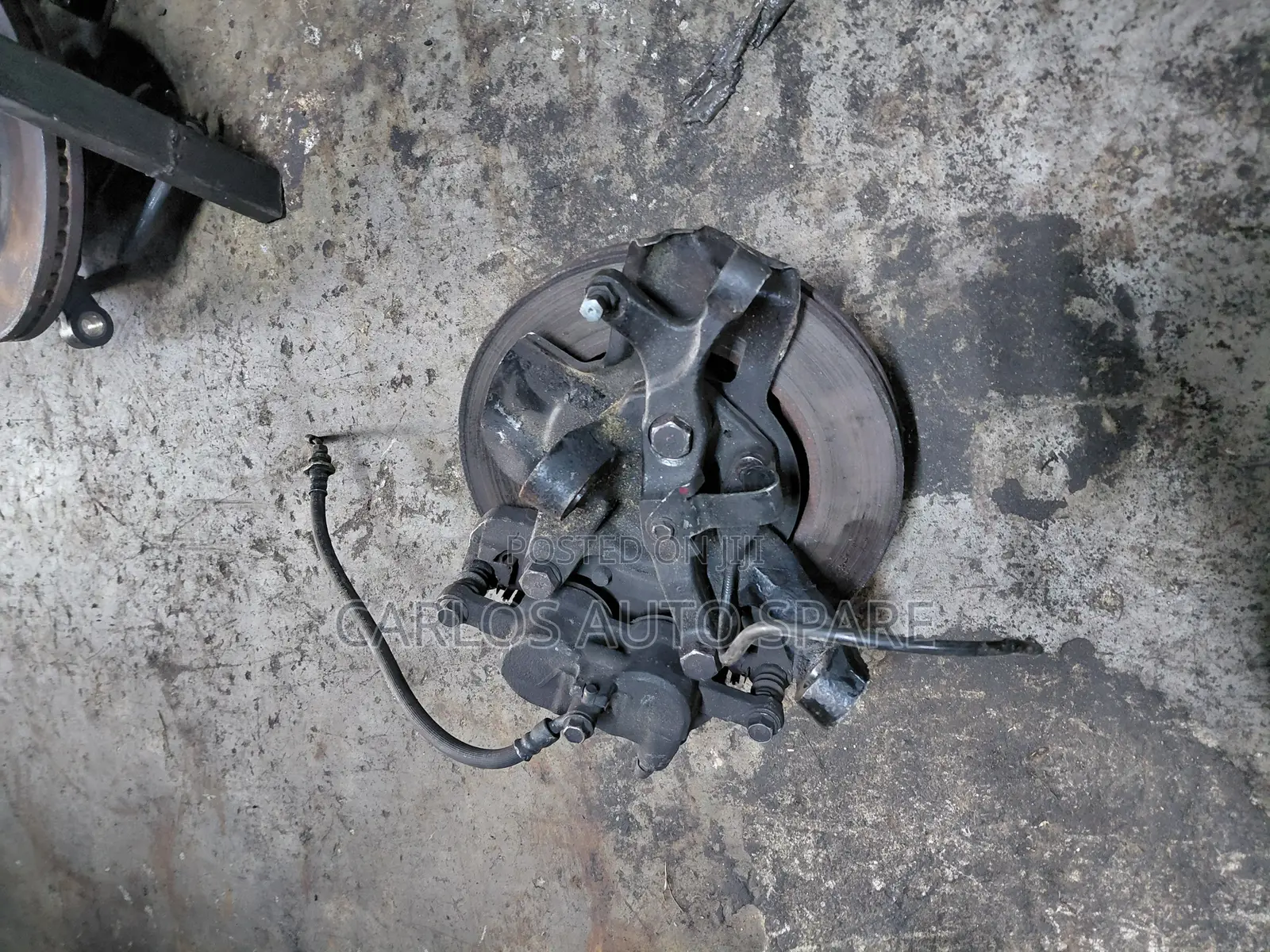 Front Hub Nissan Hard Body