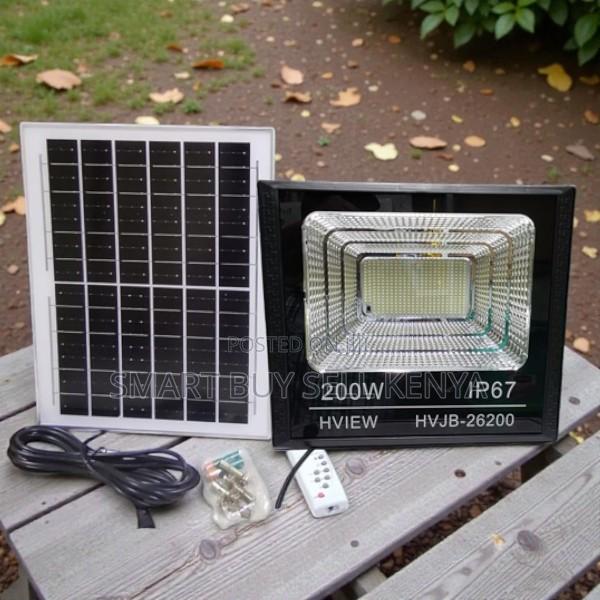 Waterproof Casing 200w Watts Ip67 Dusk to Dawn Led Solar Flood Light - main view
