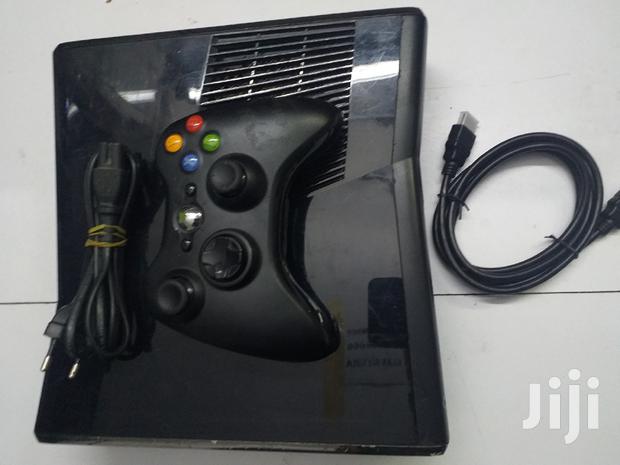 Chipped X-Box 360 - thumbnail 4