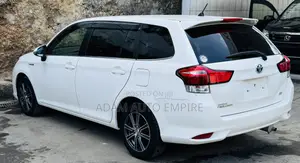 Toyota Corolla Fielder 2019 White