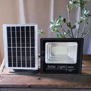 Low-Cost Ip67 Water Proof High Power 200watts Outdoor Solar Floodlight