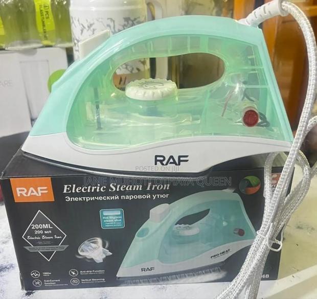 Pasi Raf 
Steam Iron - main view