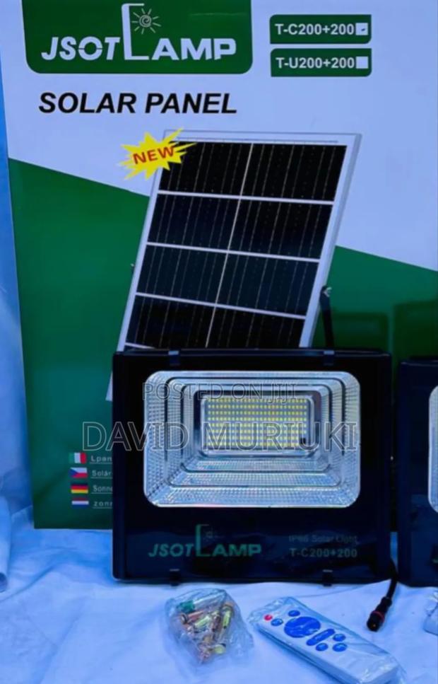 2 in 1 Solar Floodlight 300+300w - main view