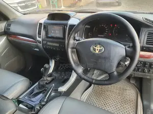 Toyota Land Cruiser Prado 3.0 D-4D 5dr 2005 Blue