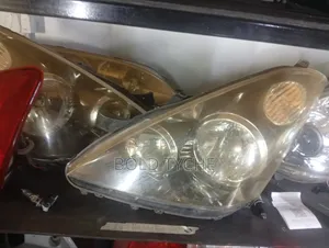 Wish 2003 Xenon Headlights