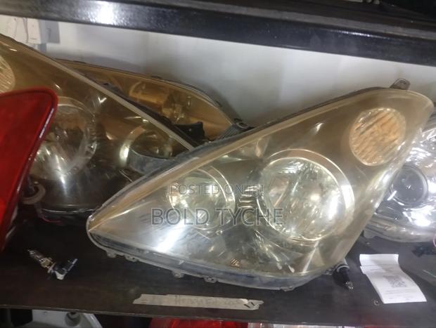 Wish 2003 Xenon Headlights - main view