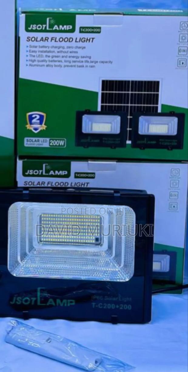 2 in 1 Solar Floodlight200+200wats - main view