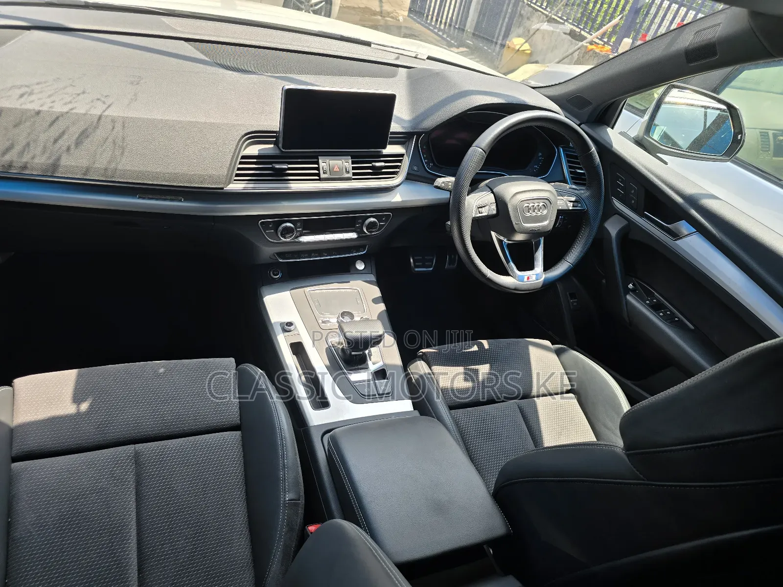 Audi Q5 2.0T Premium AWD quattro 2019 White