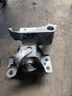 Engine Mounting Nissan Tiida/Note