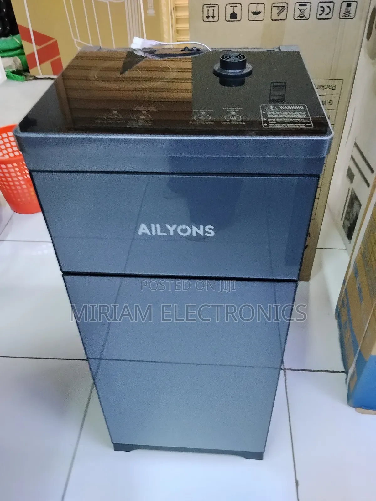Ailyons A1c Hot and Cold Bottom Load Water Dispenser