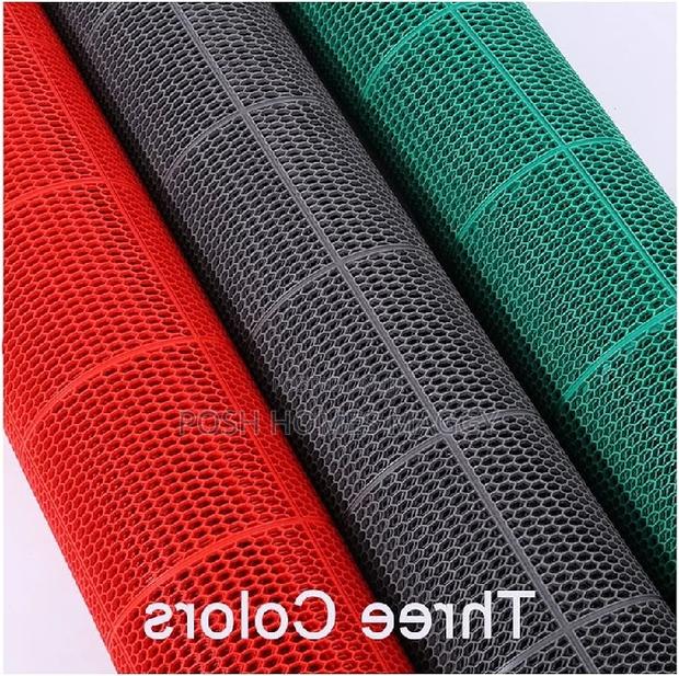 Shower and Bathroom Safety Grid PVC Carpets - main view