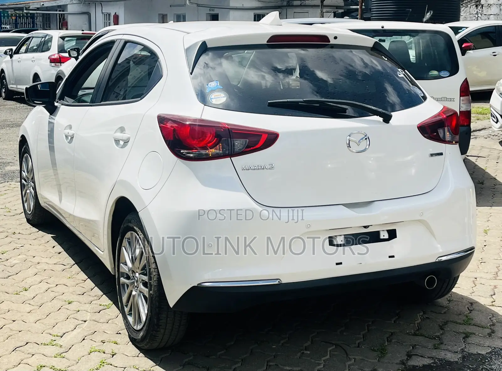 Mazda 2 2019 White