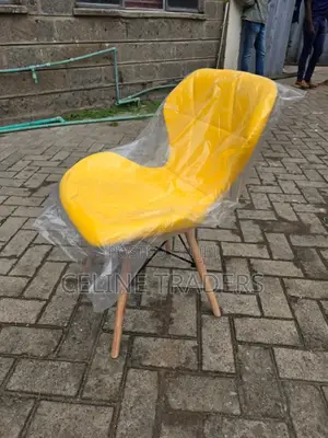 Modern Fabric Dining Chair With Wooden Legs