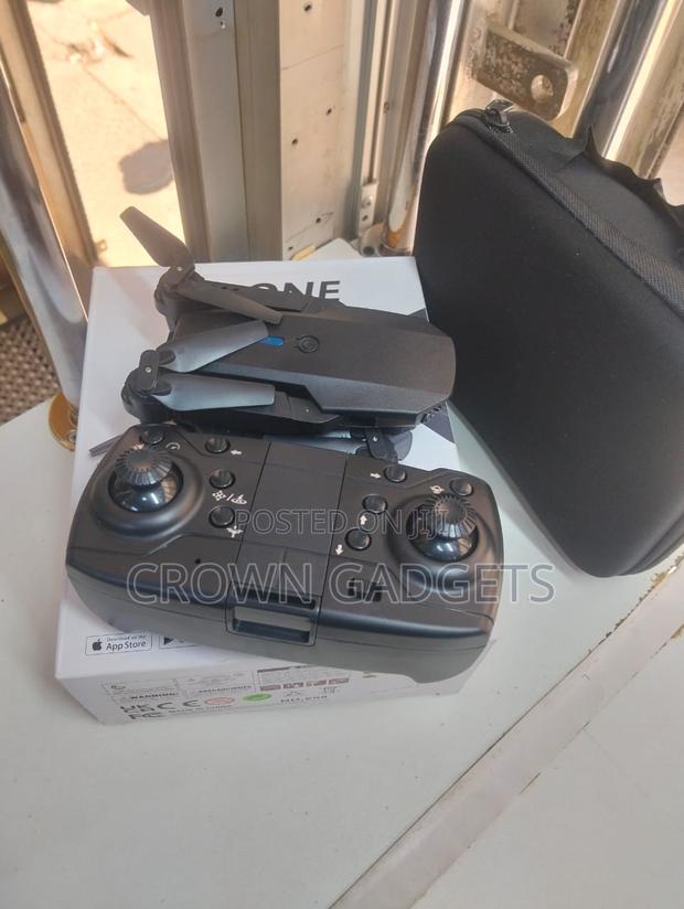 E88 Foldable Rc Drone With Hd Camera Wifi FPV Control - thumbnail 3